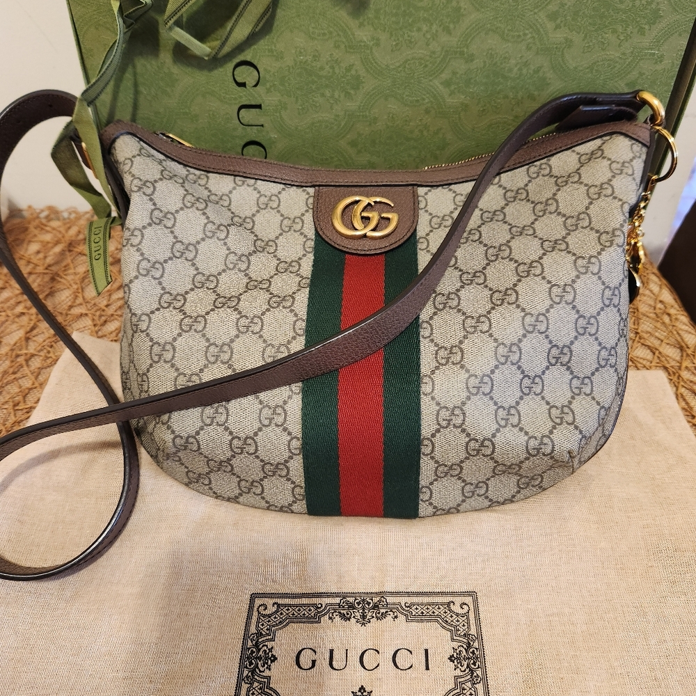 Gucci Ophidia GG Shoulder Bag Small
